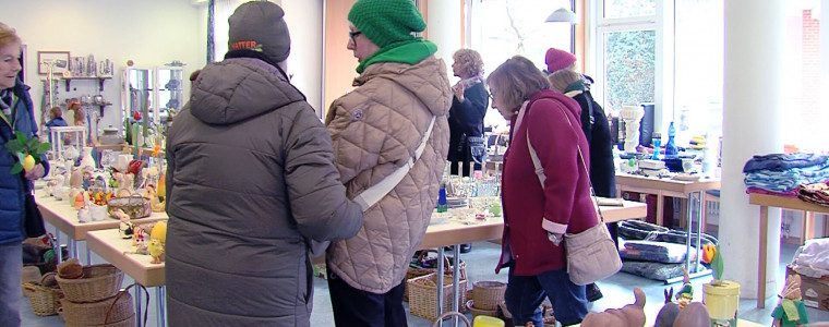 Olsterflohmarkt beim Kreis der &Auml;lteren